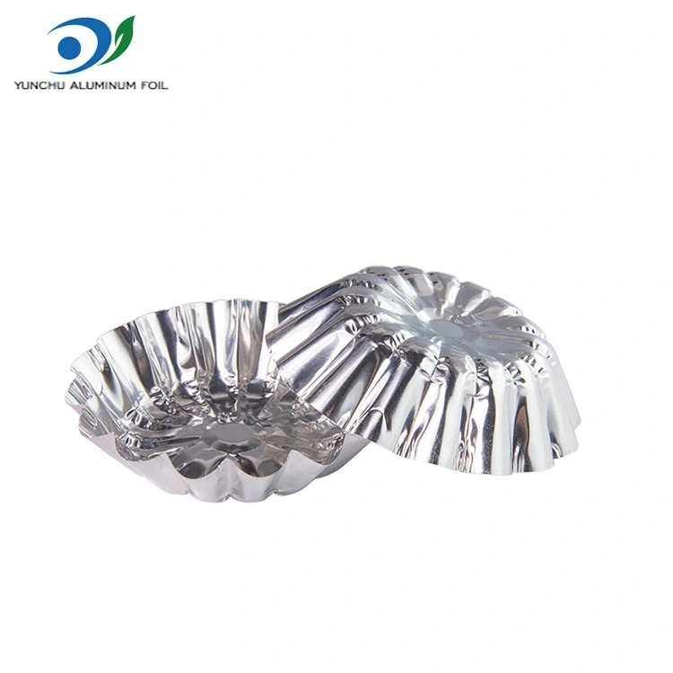 Tarts endhog dibakar ing wadhah panganan aluminium udara aluminium perak Tarts endhog dibakar ing wadhah panganan aluminium udara aluminium perak